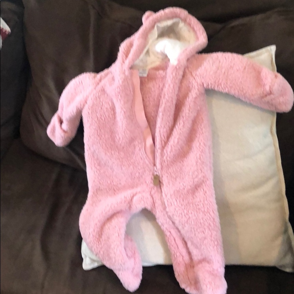 Carter’s hooded Sherpa bunting